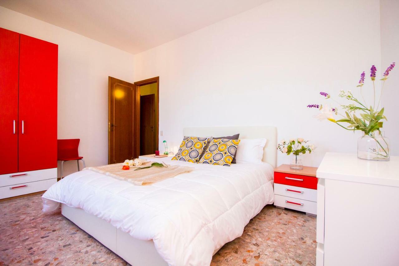 Innpisarentals - Pisa Riverside Apartment Exterior foto